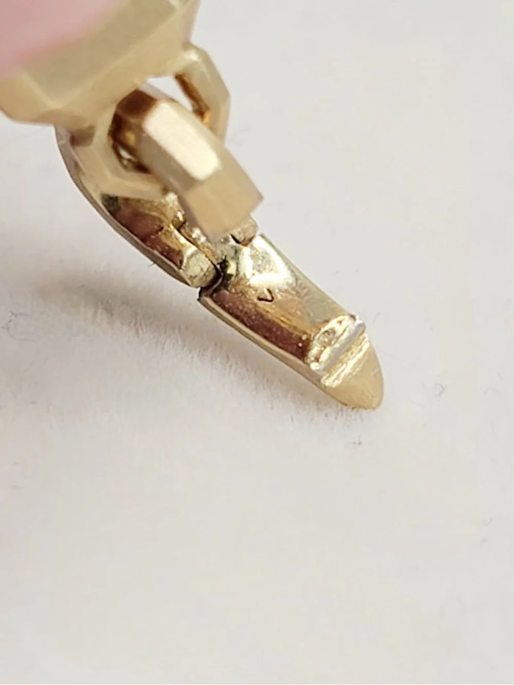 DAVID YURMAN Petrvs® Claw Amulet In 18K Yellow Gold With Emeralds, 30.7mm
